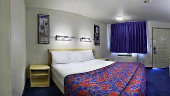 Motel Red Roof 2*